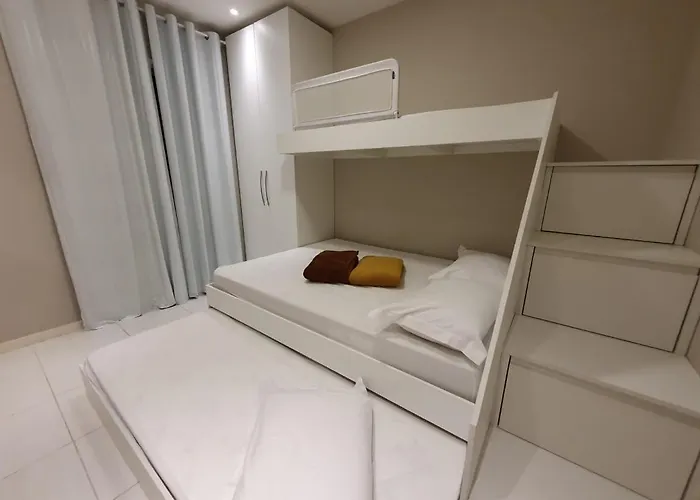 Apartamento Com Piscina 1 No Muro Alto Cond Club - 413