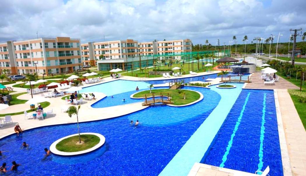 Com Piscina 1 No Muro Alto Cond Club - 413 *